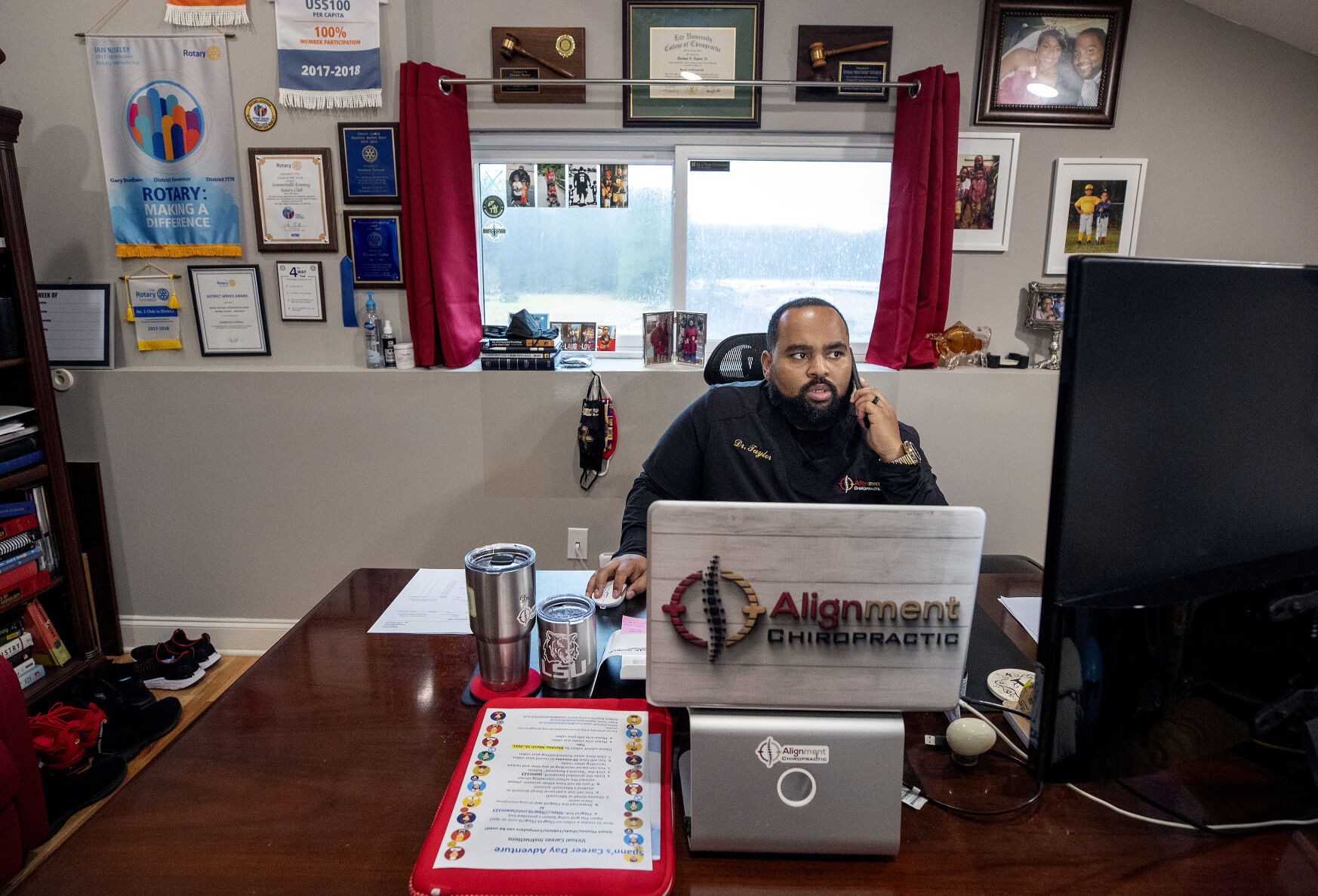 Thomas Taylor in office.jpg